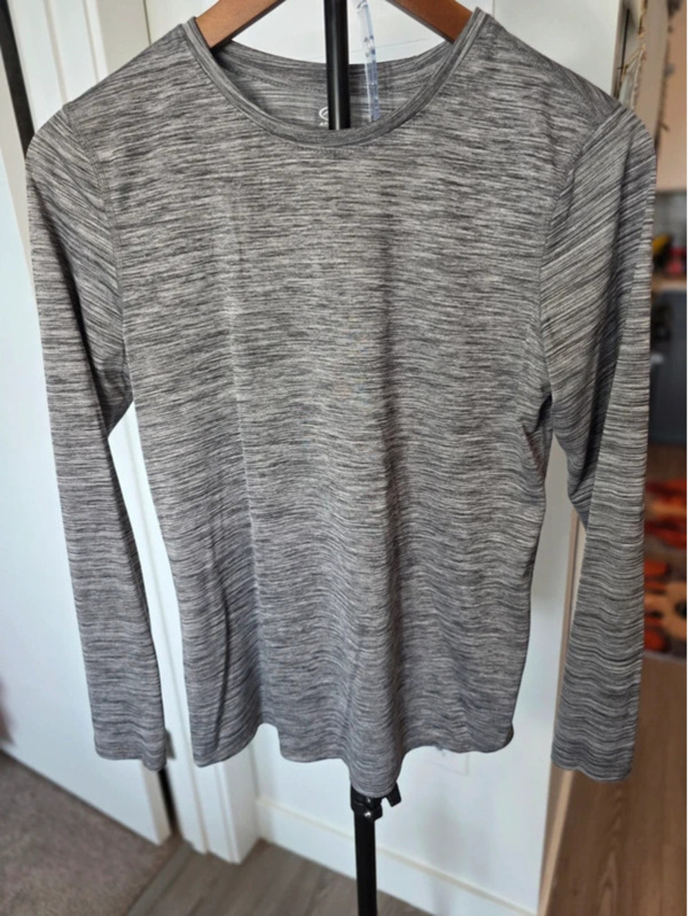 Athletic works Women's long sleeve tops